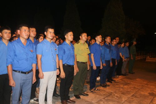 Đoàn viên, thanh niên ưu tú huyện Bá Thước tham dự buổi lễ