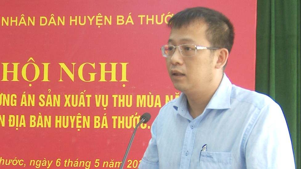 Đồng chí Lê Quang Huy, Phó Chủ tịch UBND huyện kết luận hội nghị