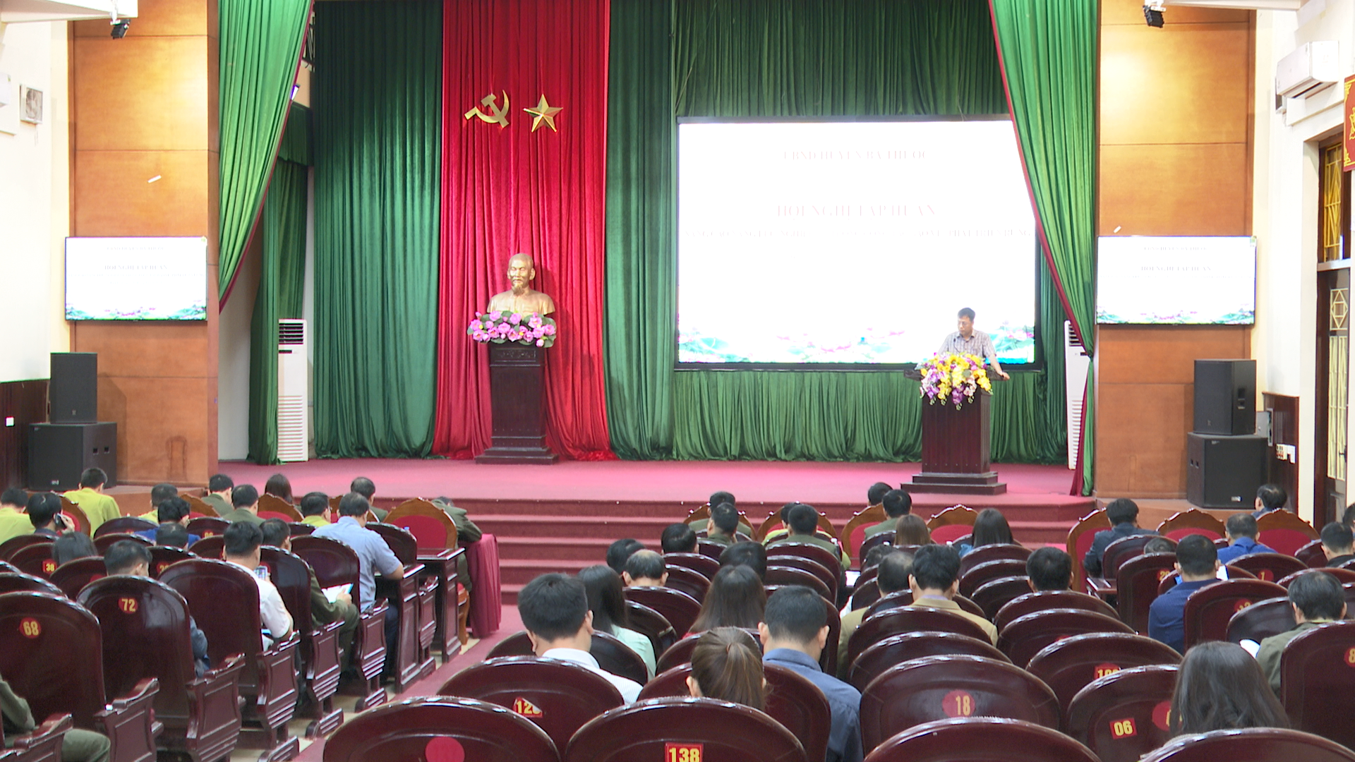 Toàn cảnh hội nghị tập huấn