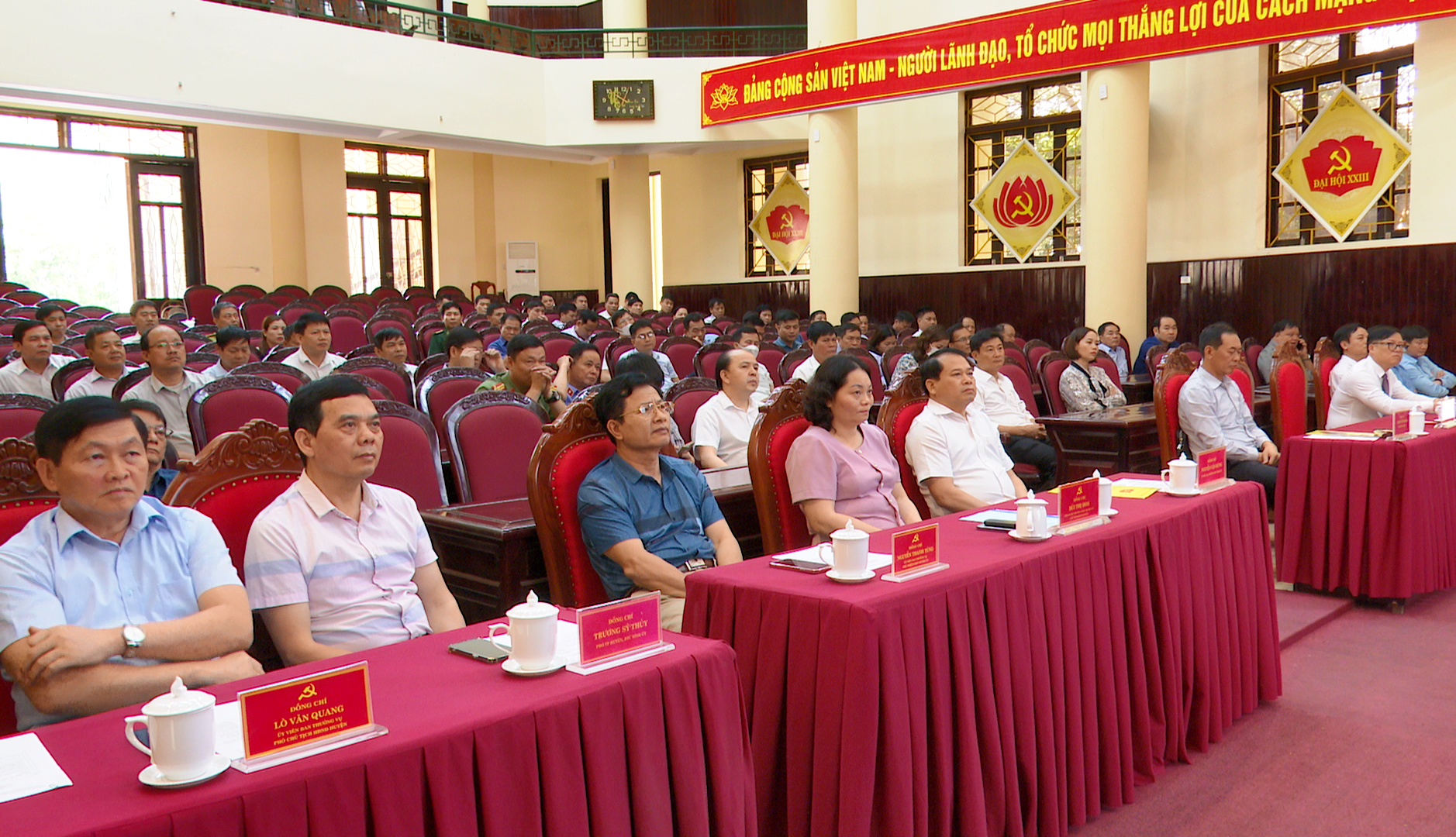 Các đại biểu tham dự hội nghị