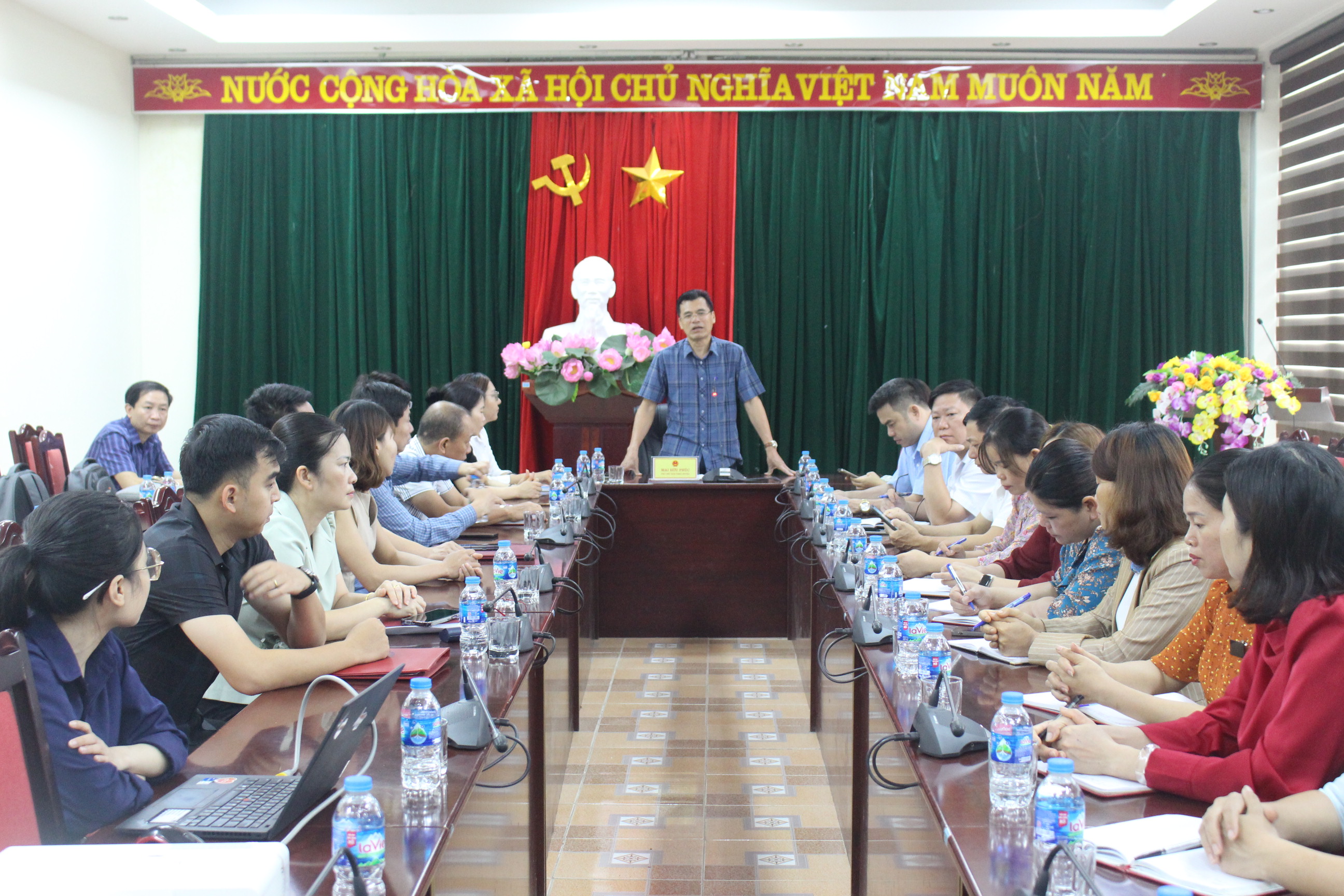 Toàn cảnh buổi khởi động Chương trình Tài chính vi mô trên địa bàn huyện Bá Thước.
