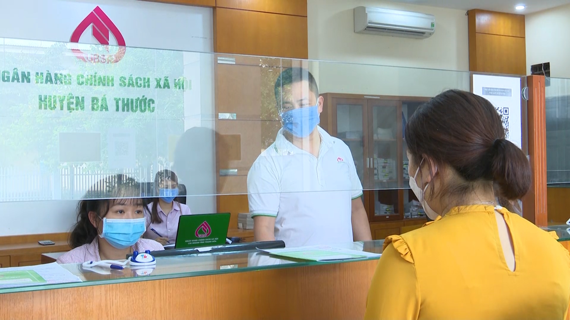 Ngân hàng CSXH Bá Thước luôn làm tốt công tác tuyên truyền về nguồn vốn tín dụng ưu đãi của Nhà nước và tổ chức giải ngân kịp thời đến các hộ dân.