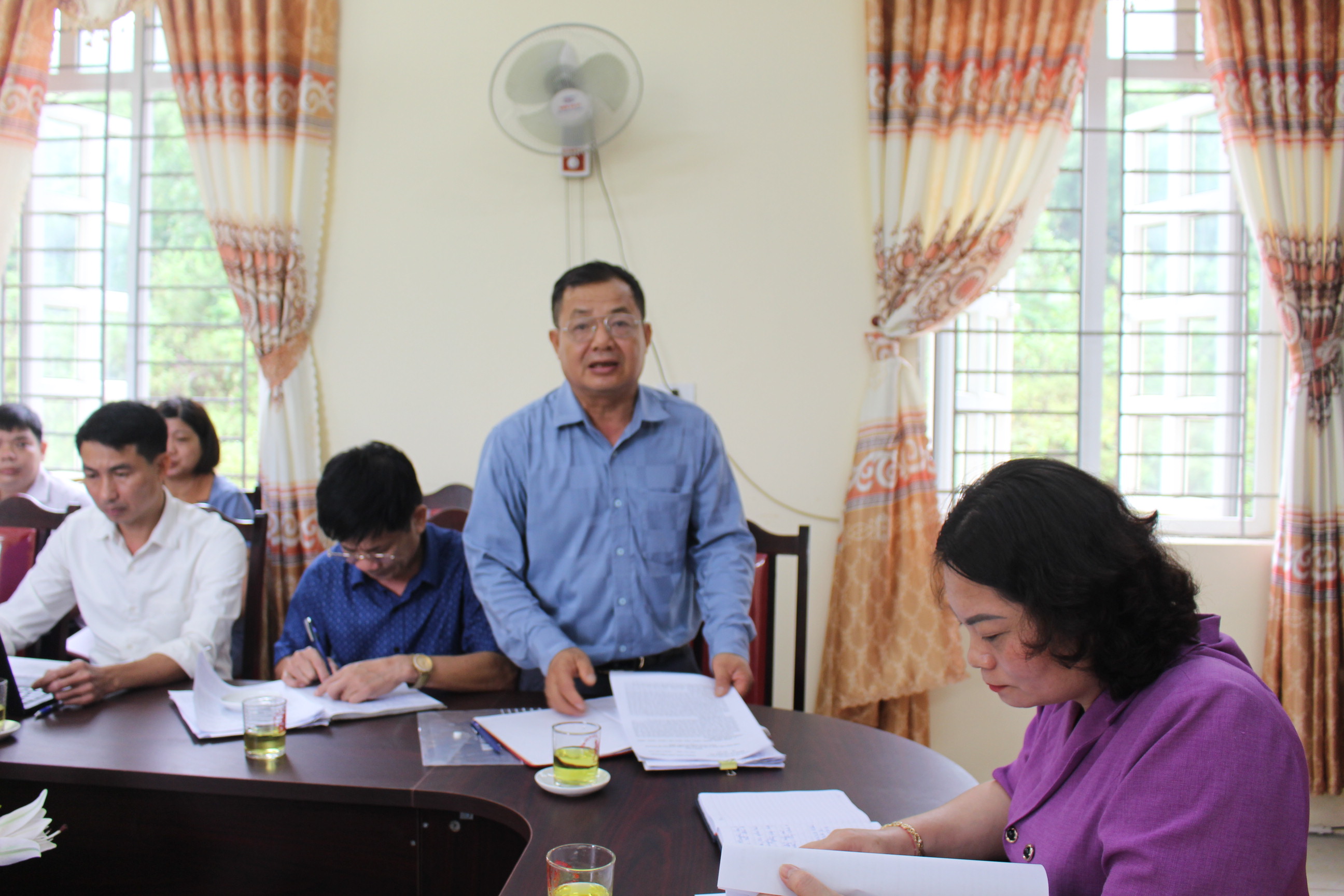 Lãnh đạo Đảng uỷ xã Điền Hạ báo cáo tóm tắt việc thực hiện Nghị quyết Đại hội Đảng bộ xã nửa nhiệm kỳ 2020-2025