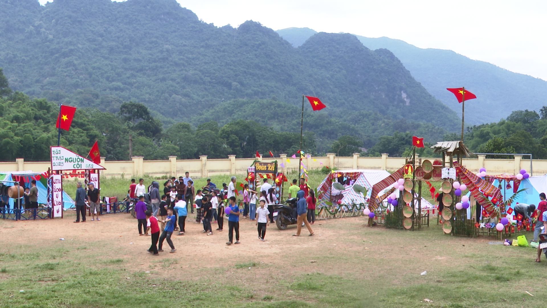 Toàn cảnh trại hè thiếu nhi tại xã Thành Lâm